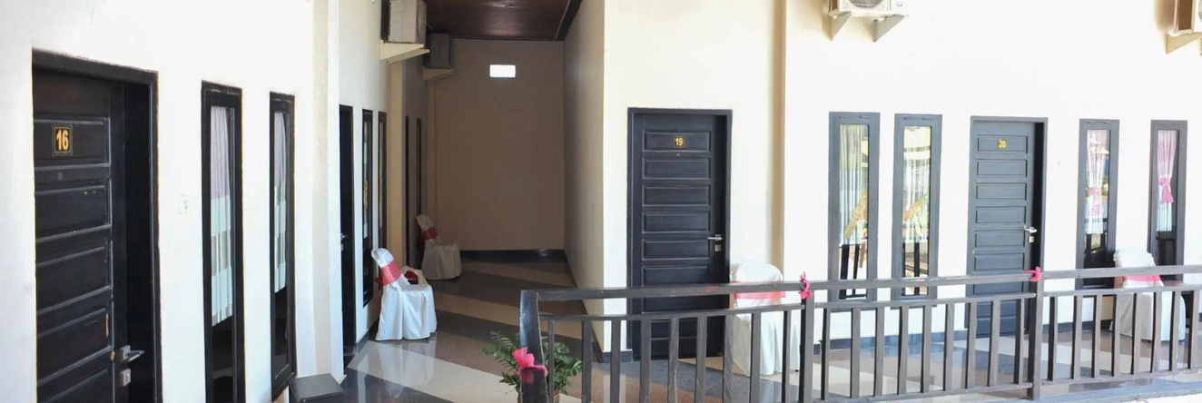 Airy Bandara El Tari Yupiter Satu Kupang, Купанг — фото 1