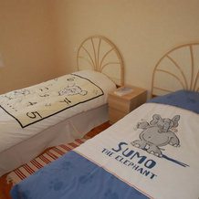 Spacious Villa With a Private Pool on a Golf Course in Loire, 维河畔艾吉永 — 照片 4