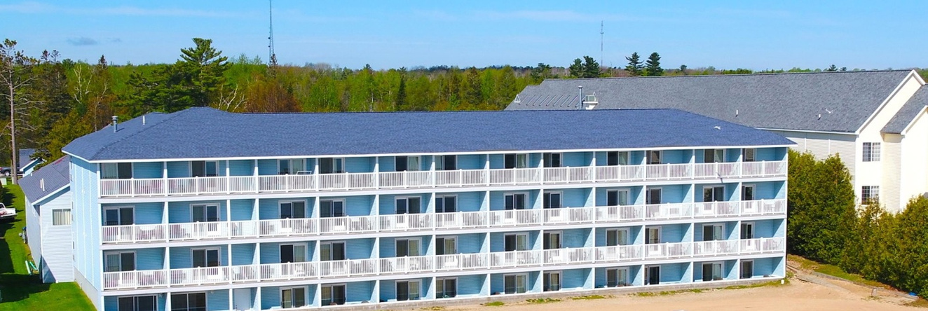 Fairview Beachfront Inn & Waterpark, 麦基诺城 — 照片 1
