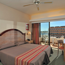 allsun Hotel Sumba, 圣略伦斯德斯卡达萨尔 — 照片 2
