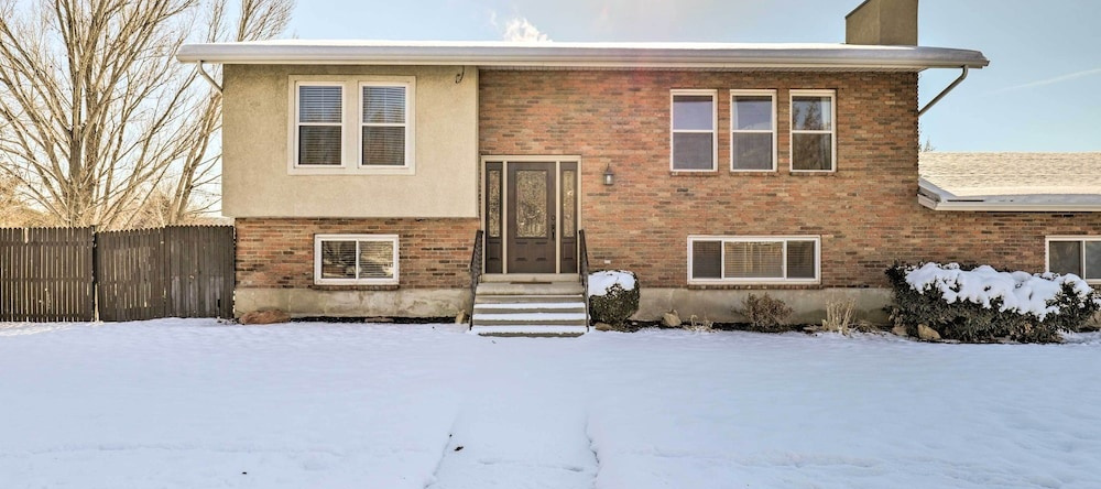Family-Friendly Orem Home Near Uvu & Byu!, Орем — фото 1