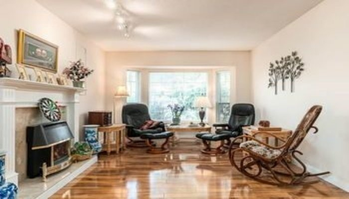 White Rock Sunny Home, 萨里 — 照片 1