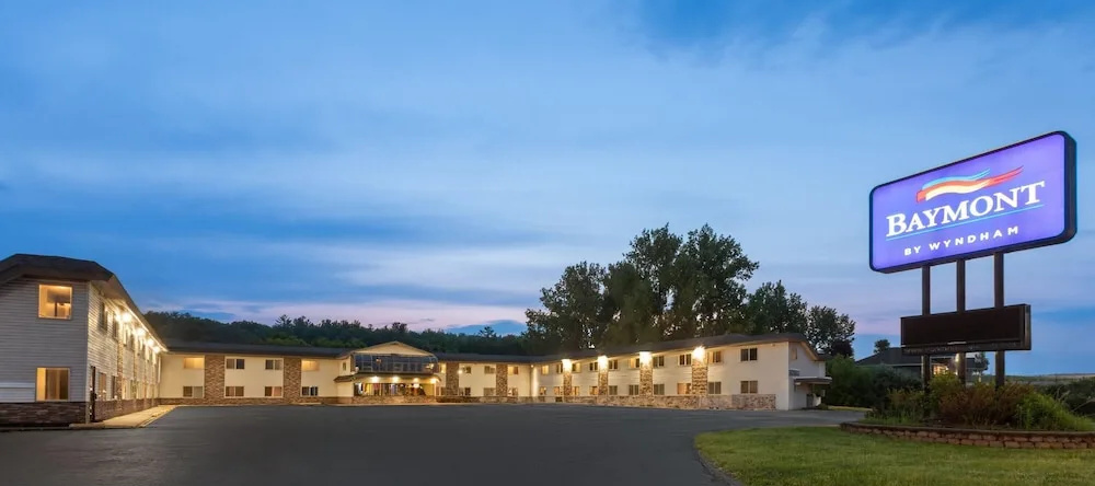 Baymont by Wyndham Iron Mountain, Iron Mountain — photo 1
