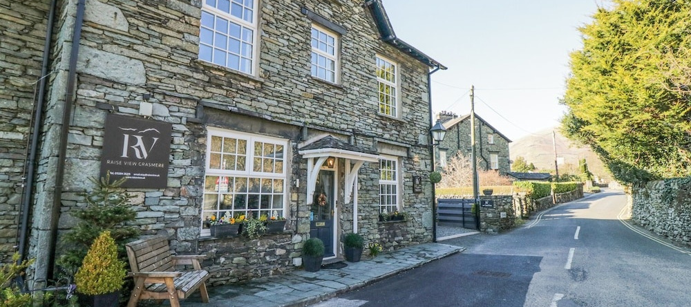 Raise View House, Grasmere — photo 1