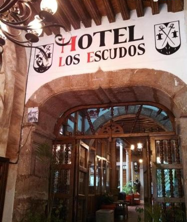 Hotel Los Escudos, 帕茨夸罗 — 照片 1