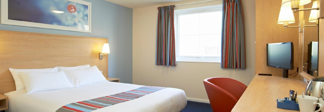 Travelodge Camberley, Камберли — фото 1