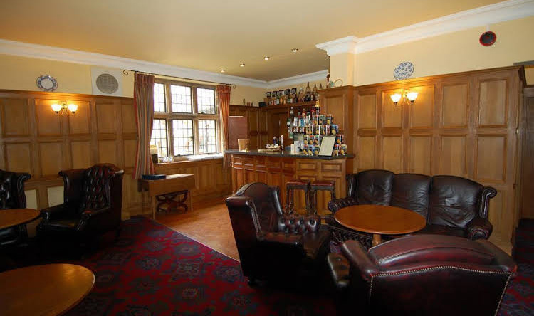 Dunsley Hall Country House Hotel, Айлаби — фото 1