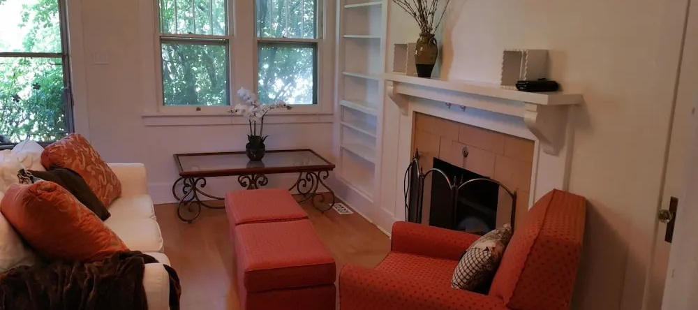 Retro 1 Bdrm-Comfy King-Walk Downtown, 克拉马斯福尔斯 — 照片 1