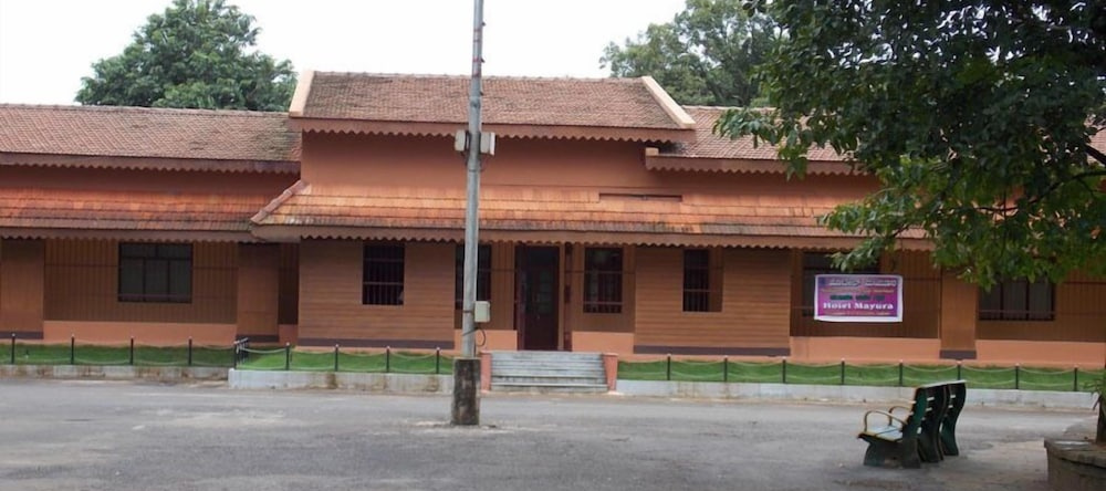 KSTDC Hotel Mayura Gerusoppa, 卡尔加尔 — 照片 1