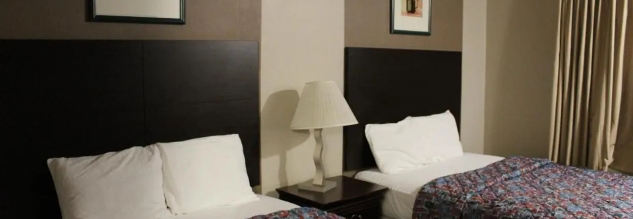 Select Inn Maple Grove, 梅普尔格罗夫 — 照片 1