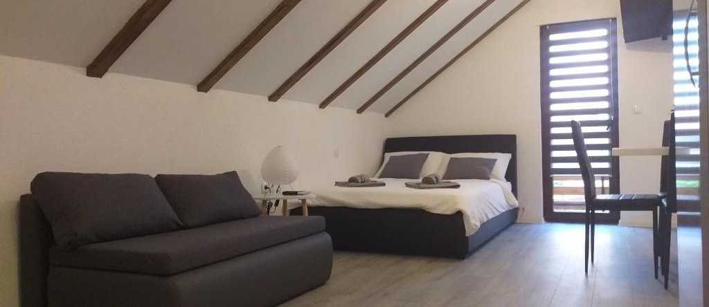 Studio Apartmani Patricia, Селисте Дрезничко — фото 1