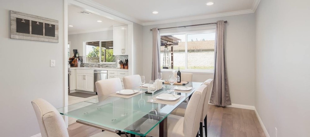 Radiant Estate New Luxury Cali 3 Bd!, 迪尤尔特 — 照片 1