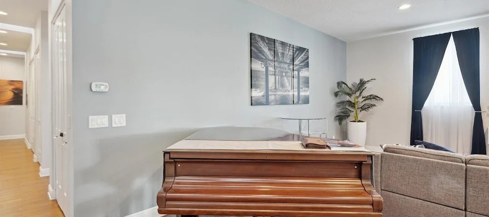 51 N Orlando Ave, 可可海滩 — 照片 1