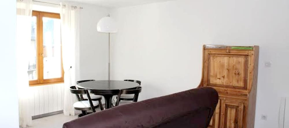 Apartment With 2 Bedrooms in Saint-pierre-de-chartreuse, With Wonderfu, 圣皮埃尔德沙特勒斯 — 照片 1