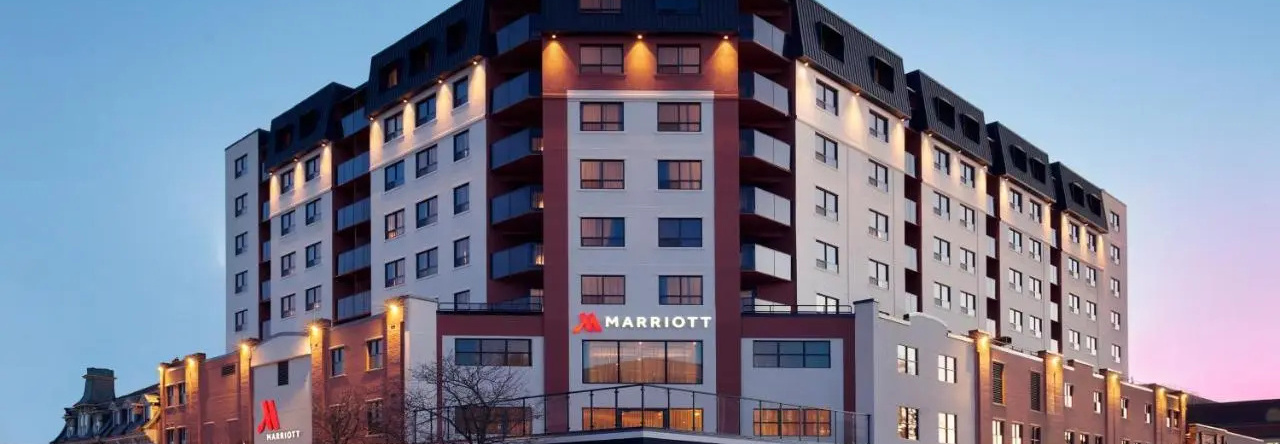 Kingston Marriott, Кингстон — фото 1