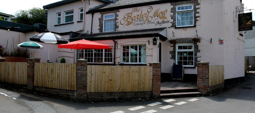 The Barley Mow, Penllyn — photo 1