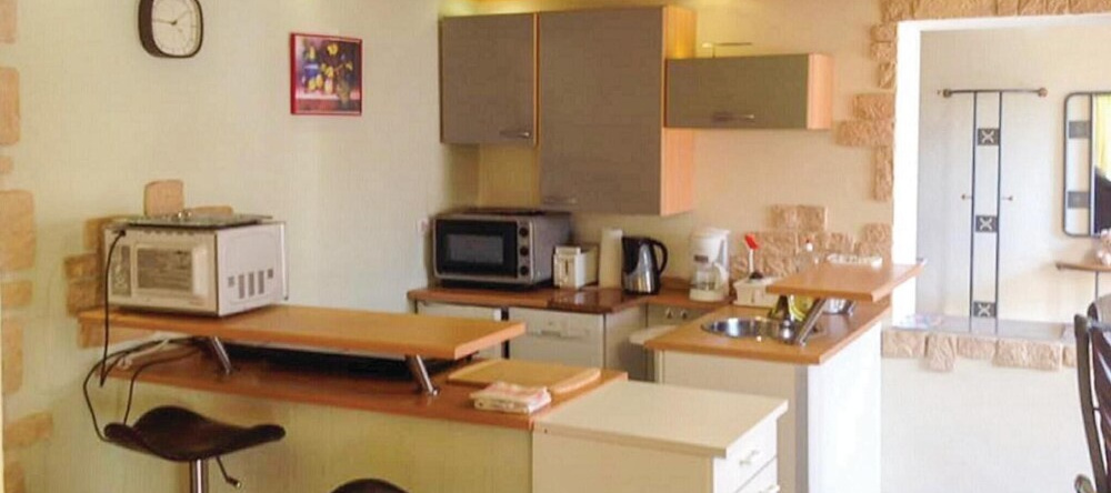 Awesome Apartment in Espenau OT Mönchehof With 3 Bedrooms and Wifi, 门兴霍夫 — 照片 1