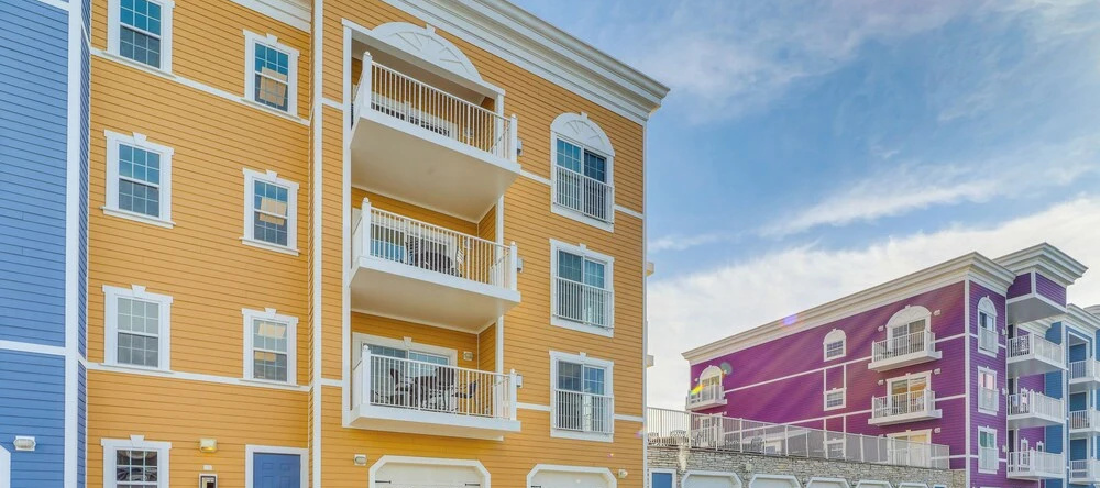 Charming New Buffalo Condo: Walk to Lake Michigan!, New Buffalo — photo 1