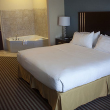 Holiday Inn Express Hotel & Suites Youngstown W - I-80 Niles Area, Остинтаун — фото 5
