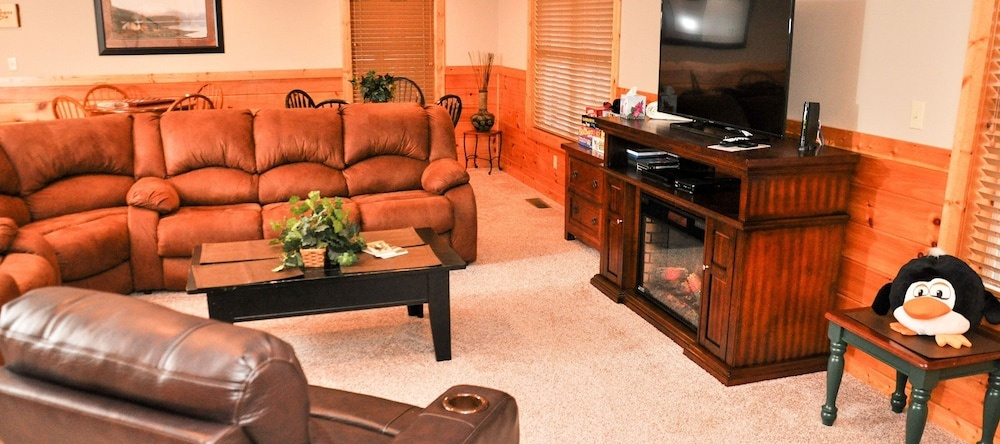 Sunset Pointe - 5 Br Cabin, Уэрс Вэлли — фото 1