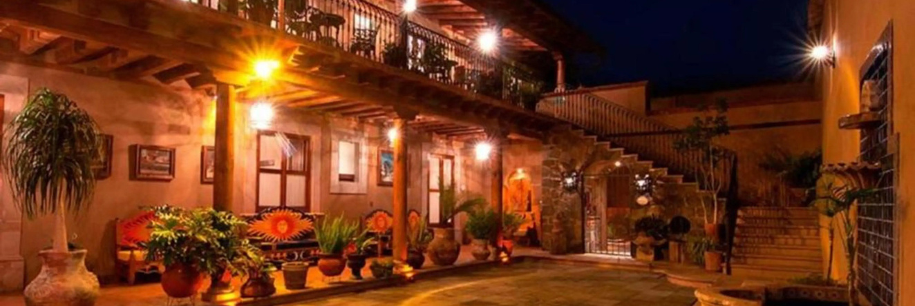 Hotel Mansion de los Sueños, 帕茨夸罗 — 照片 1
