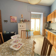 Appartamento con due stanze, bagno e cucina, 蒙特萨尔基奥 — 照片 4