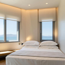 An intimate Villa Resort- Right on the beach, by ThinkVilla, Petres — photo 5