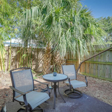 Breezy Cape Canaveral Townhome ~ 1 Mi to Beach!, Cape Canaveral — photo 2
