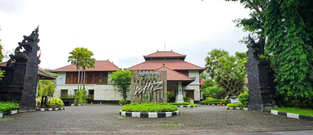 Grand Whiz Nusa Dua, Бали — фото 1