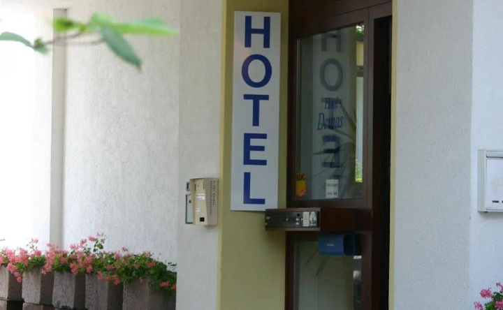 Hotel DEMAS Unterhaching, 下哈兴 — 照片 1