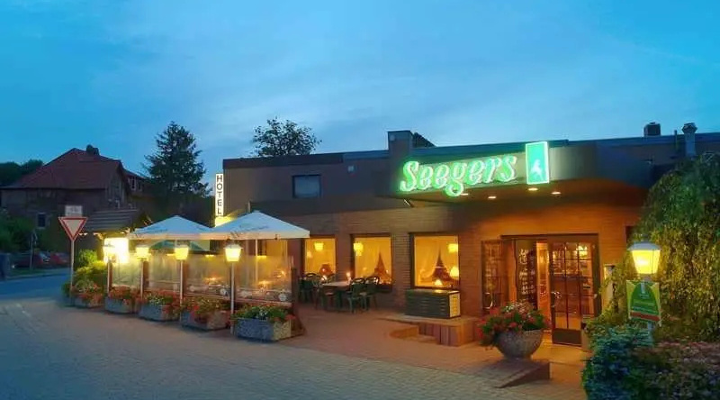 Hotel Restaurant Seegers, 哈斯特 — 照片 1