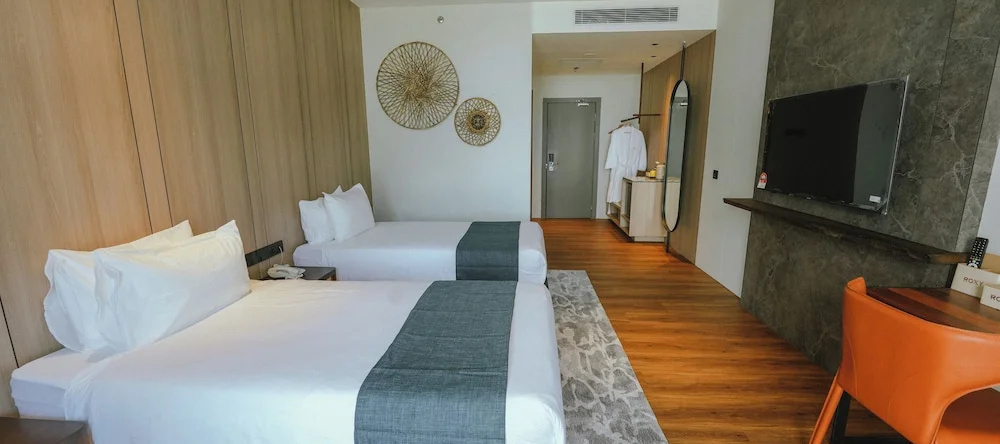 Roxy Beach Resort, Lundu — photo 1