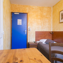 Logis Hotel Central Montargis, Монтаржи — фото 5
