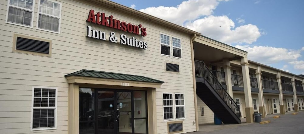 Atkinson inn and suites, Lumberton — photo 1