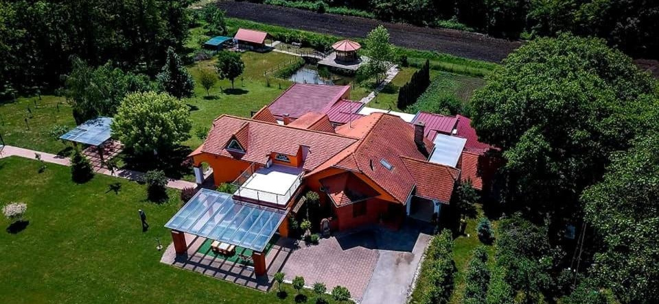 Ladanjska Kuca Maras, Осиек — фото 1