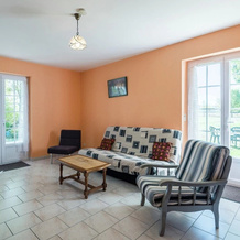 Spacious Holiday Home in Saint-nexans With Terrace, 圣内克桑 — 照片 5