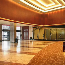 Golden Tulip Sky Gate, 奥托佩尼 — 照片 2