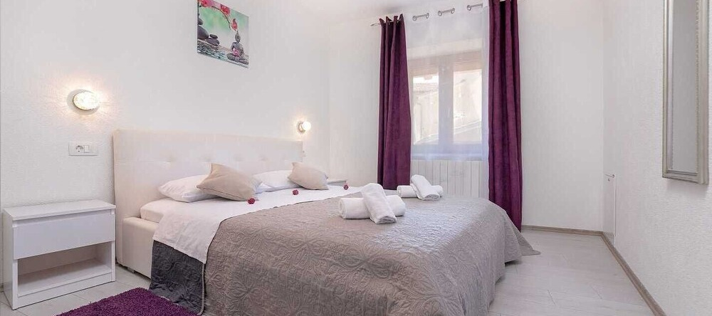 Villa With Pool in Croatia Vrsar, 马拉凯 — 照片 1