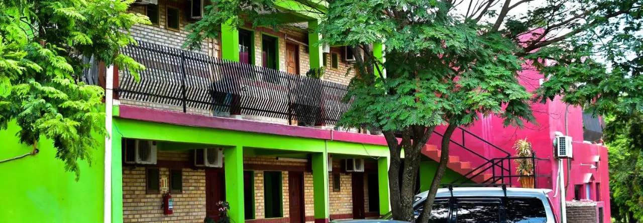 Palmas Park Hotel Y Restaurant, Белла-Виста — фото 1