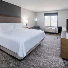 Best Western Valencia/Six Flags Inn & Suites, Валенсия — фото 3