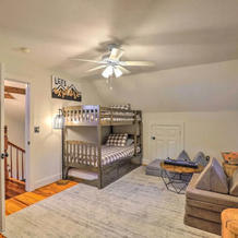 Tranquil Hendersonville Cabin W/ Mountain Views!, Гертон — фото 3