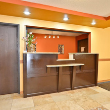 Burnsville Inn & Suites, 伯恩斯维尔 — 照片 5