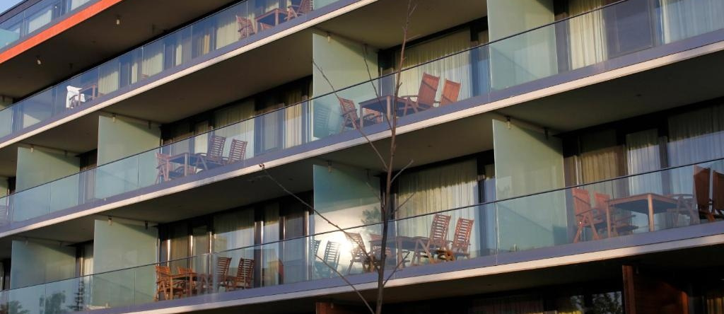 Bl Yachtclub & Apartments, Балатонлелле — фото 1