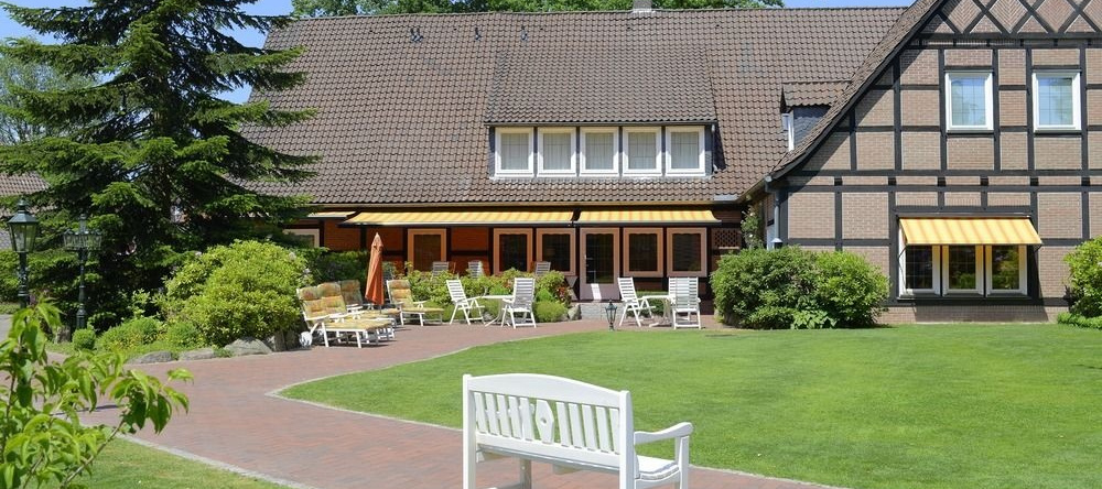 Landhaus Hotel garni Strampenhof, 巴特贝文森 — 照片 1