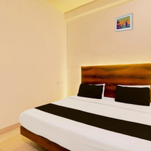 OYO Flagship 70225 Sr Grand, Gorakhpur — photo 5