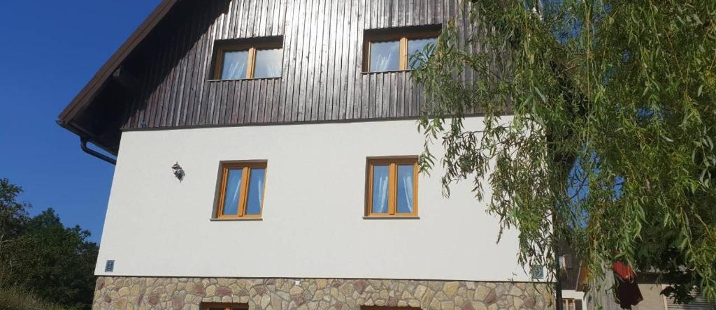 Rustic Inn River, 普利特维采湖群 — 照片 1
