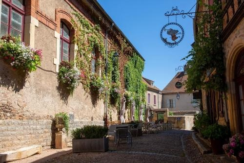 Camping et village-chalets du Breuil *** - Aquadis Loisirs, 波旁朗西 — 照片 1