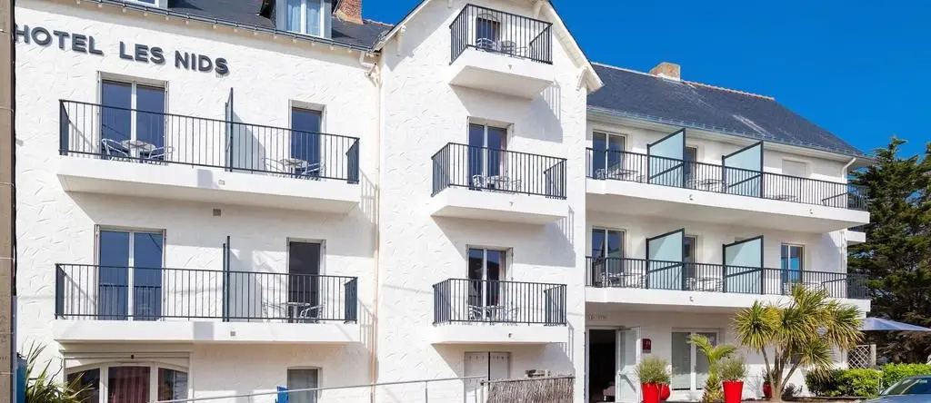 Hôtel les Nids, 勒克鲁瓦西克 — 照片 1