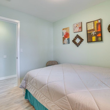 Bellevue Abode: Balcony, 13 Mi to Downtown Seattle, Bellevue — photo 2