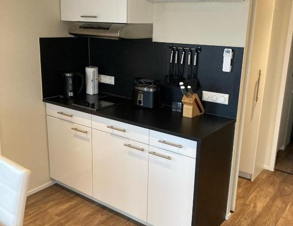 Schwimmende Ferienwohnung, Hausboot Urlaub als Festlieger am Steg, Zehdenick — photo 1